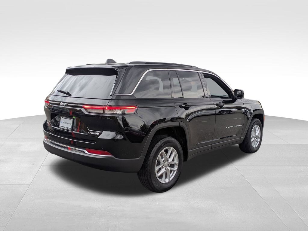 Used 2025 Jeep Grand Cherokee Laredo SUV