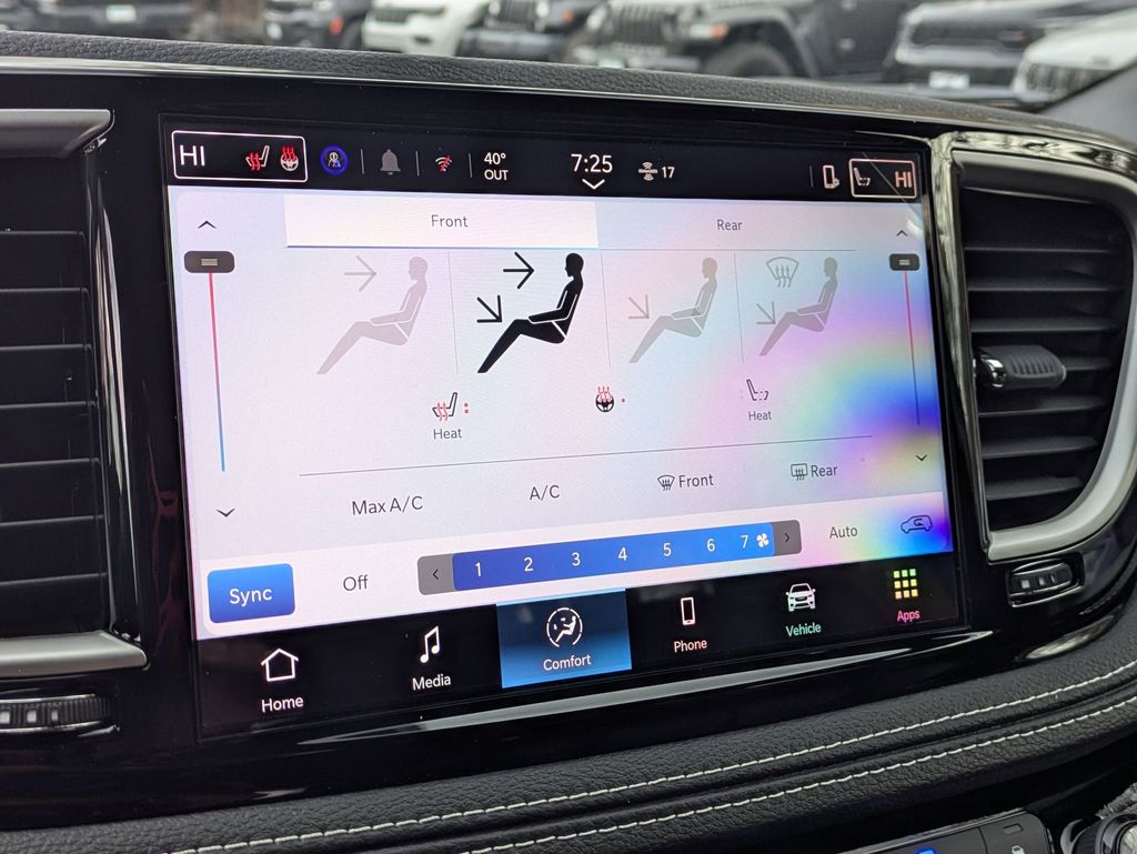 2026 Chrysler Pacifica Select - Photo 19