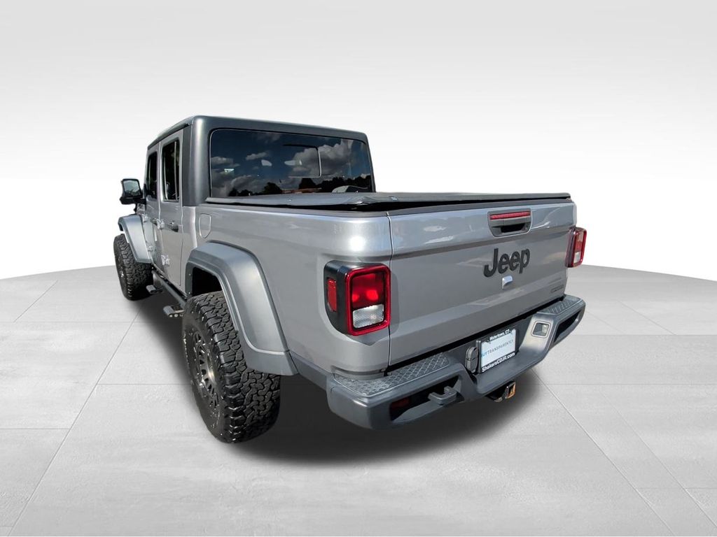 2020 Jeep Gladiator Sport photo 3