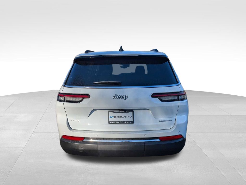 2025 Jeep Grand Cherokee Limited photo 3