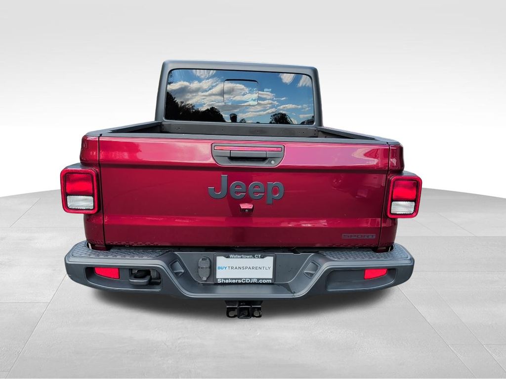 2021 Jeep Gladiator Sport photo 4