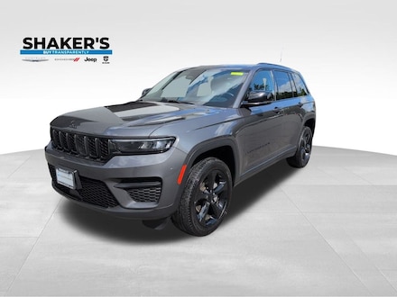 2022 Jeep Grand Cherokee Laredo SUV 2022 Jeep Grand Cherokee Laredo SUV