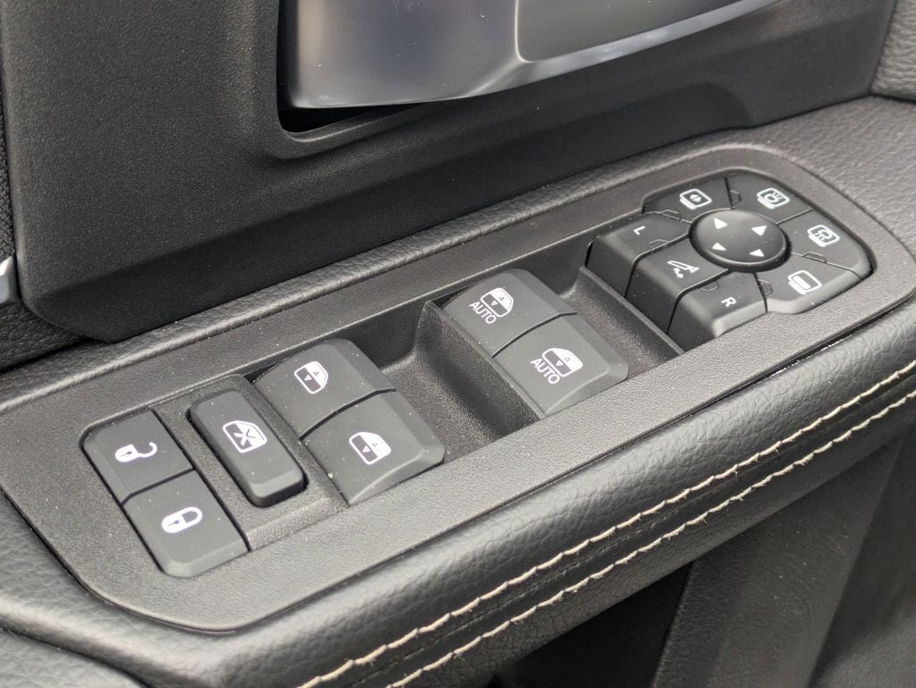 2026 RAM 2500 Big Horn - Photo 12