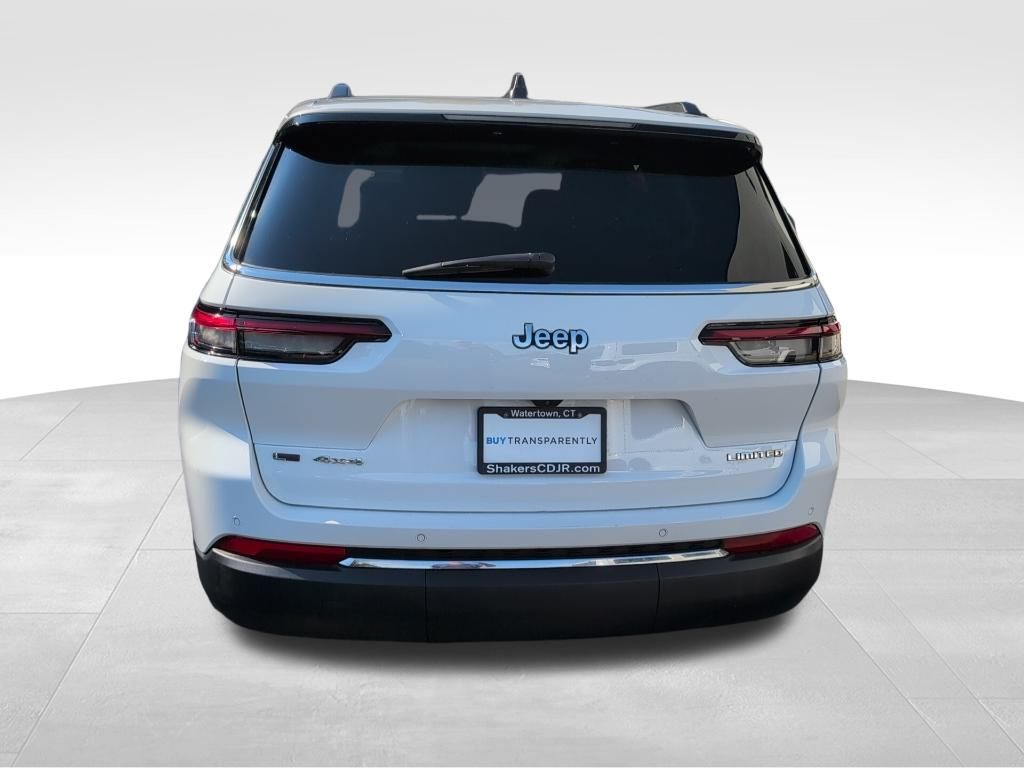 2022 Jeep Grand Cherokee Limited photo 3