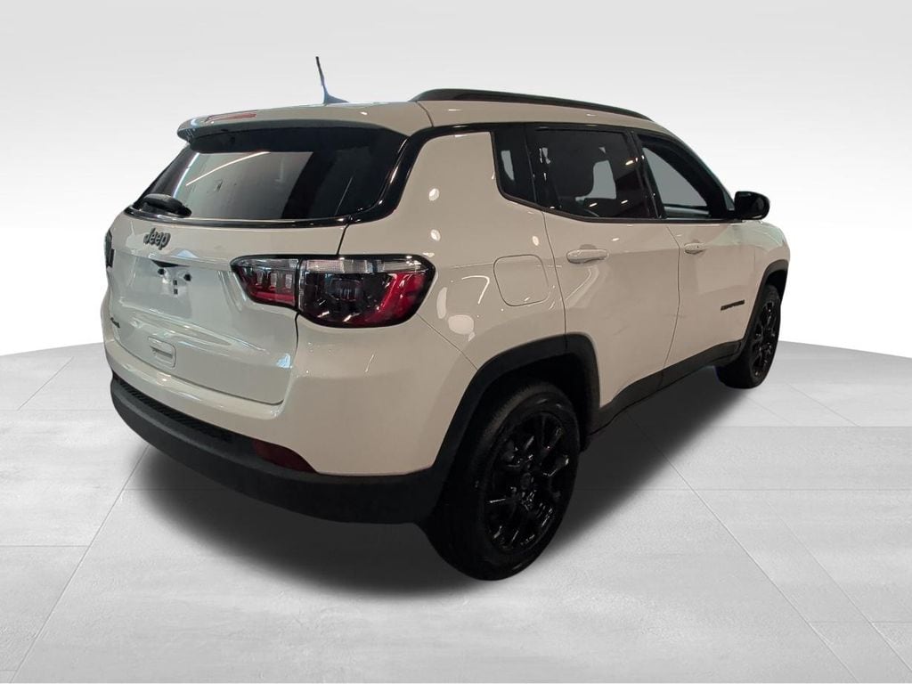 2026 Jeep Compass Altitude - Photo 4