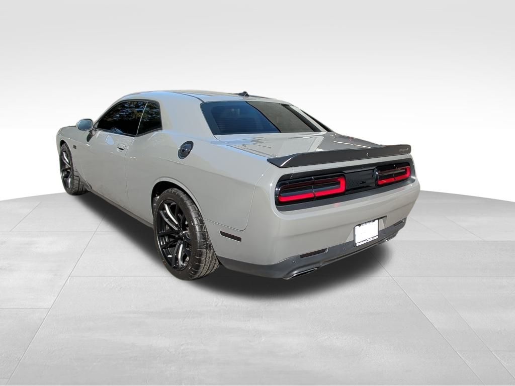 2018 Dodge Challenger R/T 392 photo 3