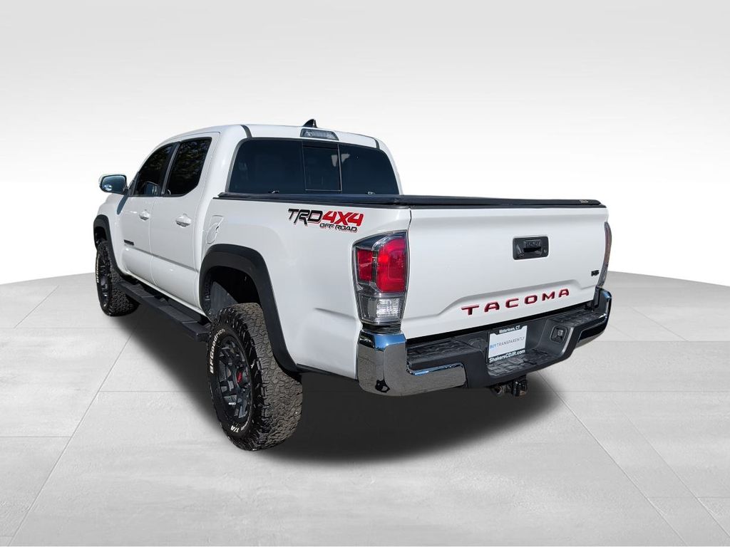 2021 Toyota Tacoma TRD Off-Road photo 3
