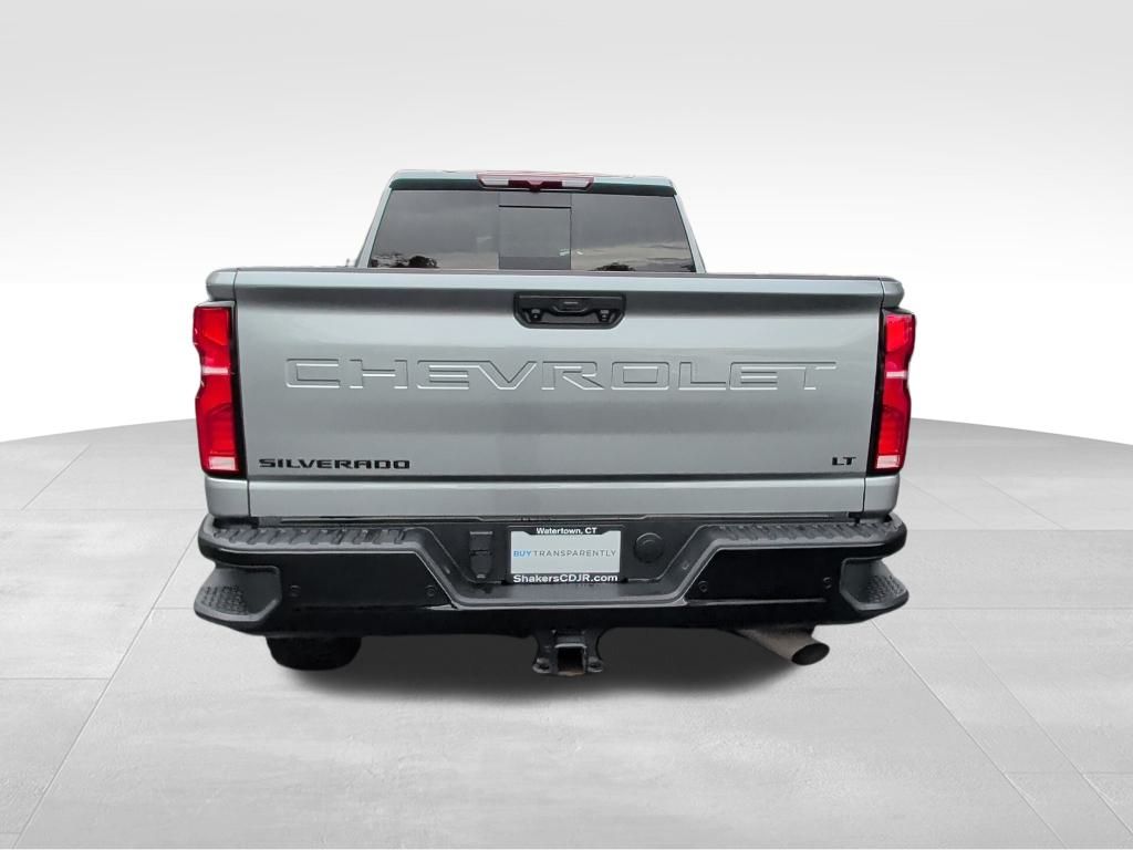 2025 Chevrolet Silverado 2500HD LT photo 4