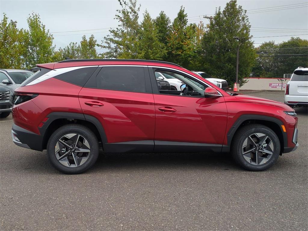 2025 Hyundai Tucson SEL Convenience photo 2