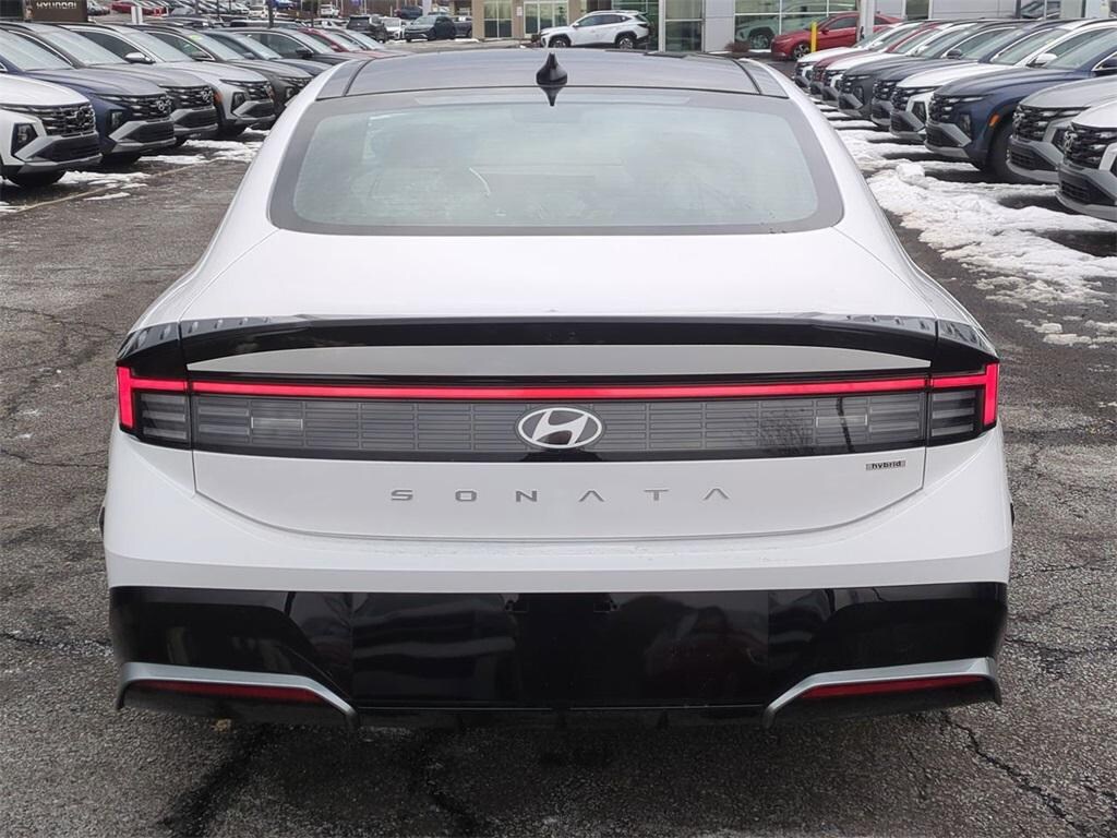 New 2026 Hyundai Sonata Hybrid SEL Sedan