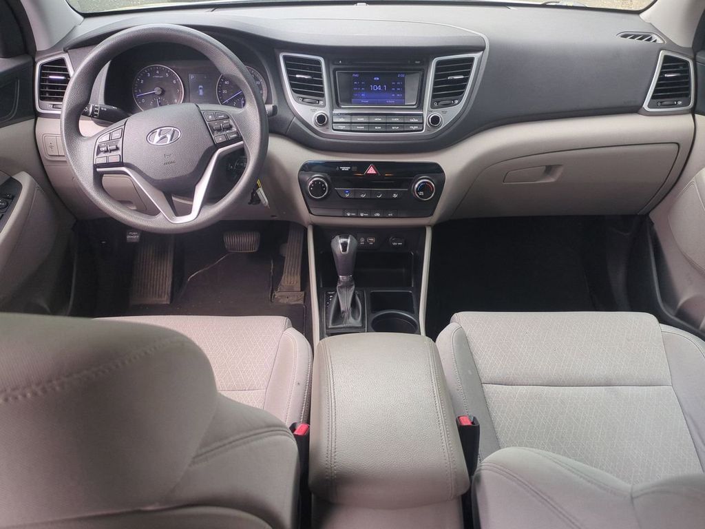 2018 Hyundai Tucson SE - Photo 21