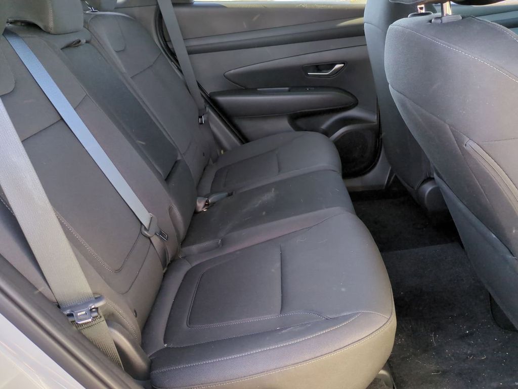 2025 Hyundai Tucson SE - Photo 26