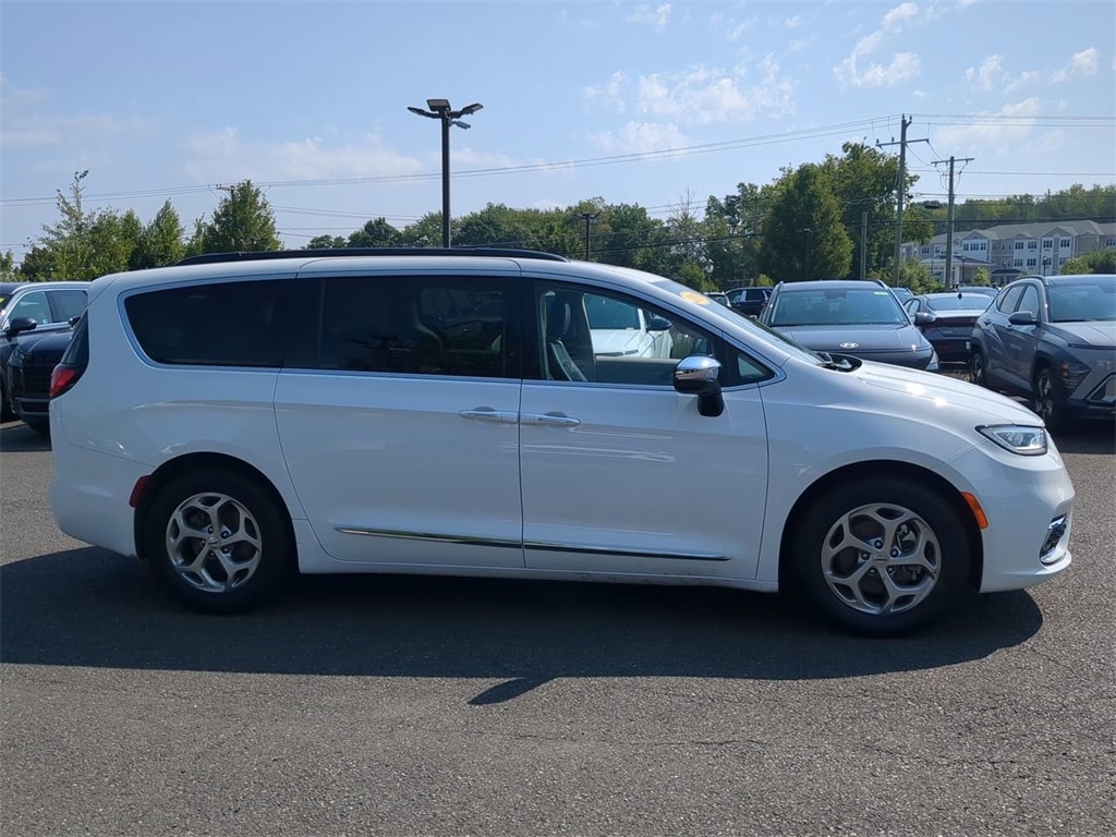 Used 2023 Chrysler Pacifica Limited with VIN 2C4RC1GGXPR536347 for sale in Watertown, CT