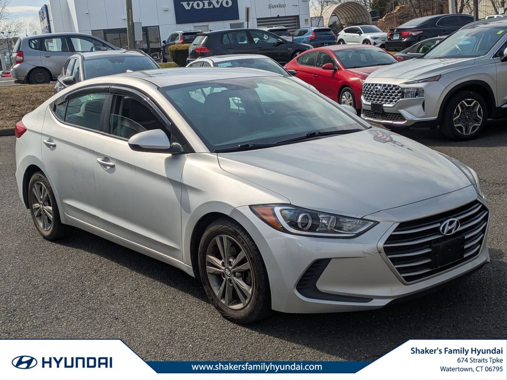2017 Hyundai Elantra SE