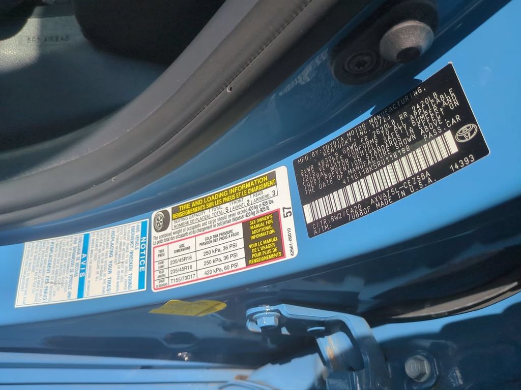 2024 Toyota Camry SE - Photo 29