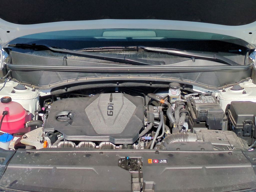 2025 Hyundai Tucson SE - Photo 29