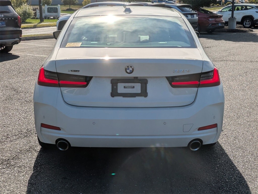 2023 Bmw 330i xDrive Sedan photo 3