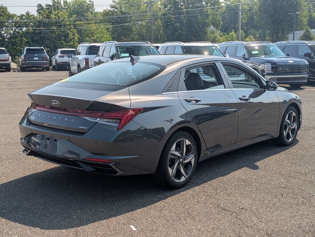 Used 2023 Hyundai Elantra Limited Sedan