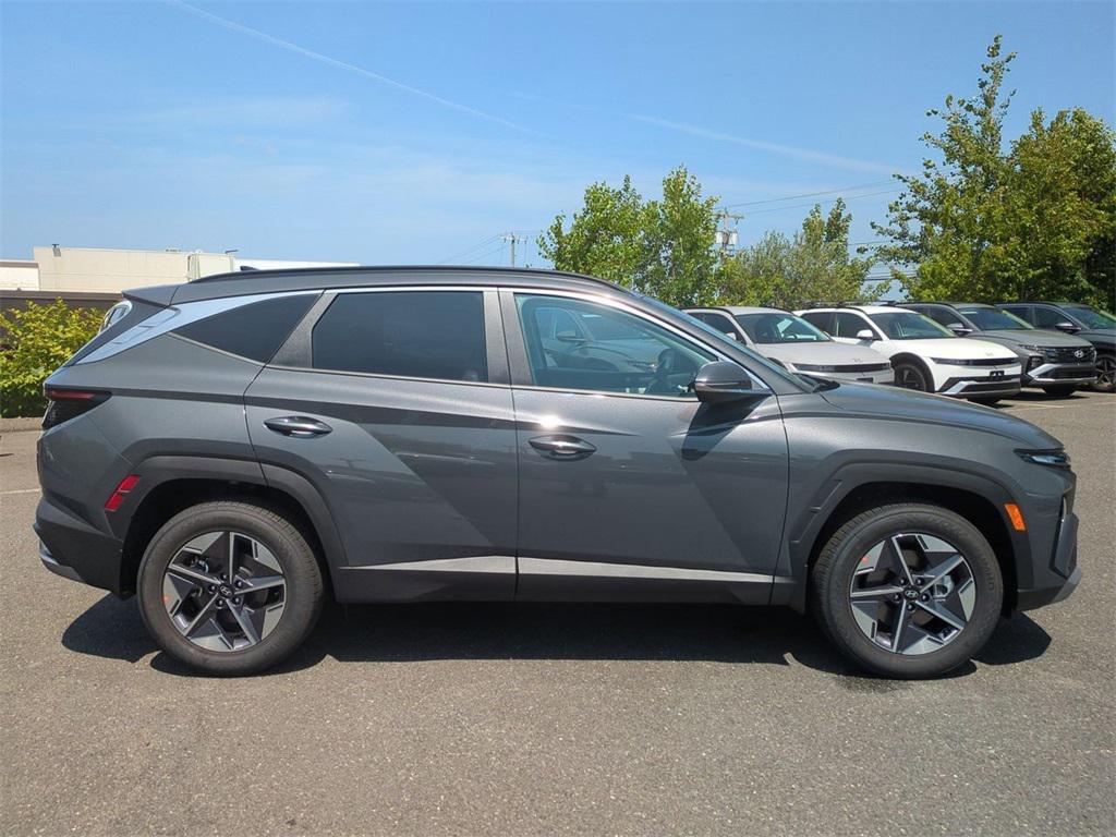 2025 Hyundai Tucson SEL Convenience photo 2