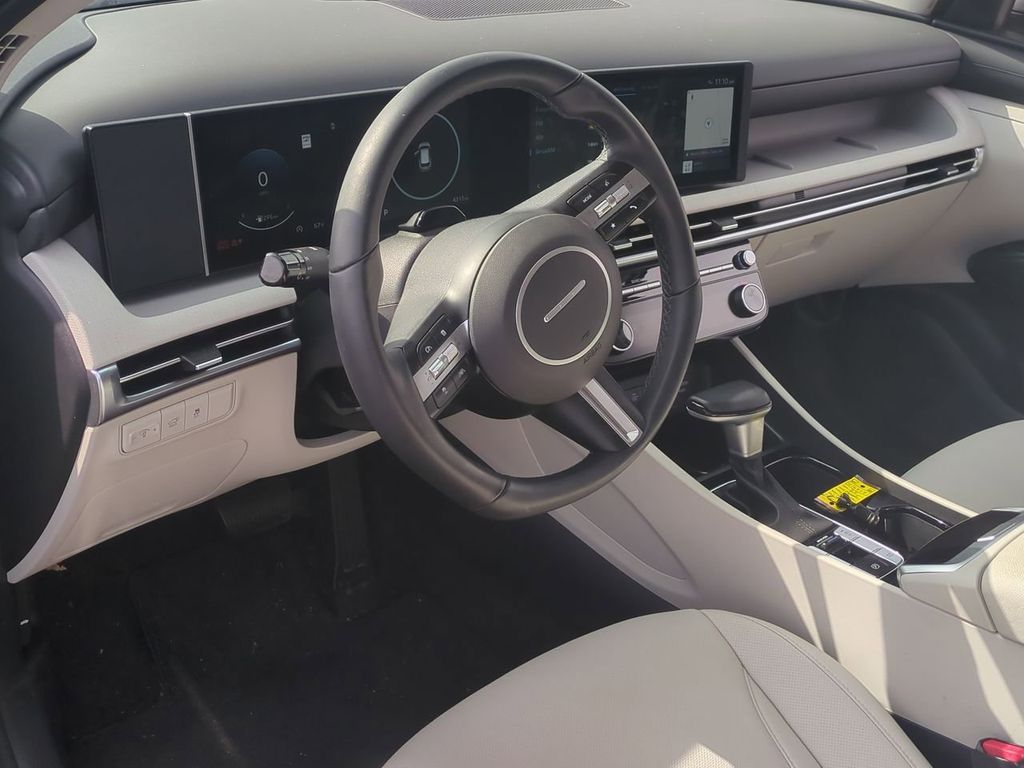 2025 Hyundai Tucson SEL Convenience - Photo 12