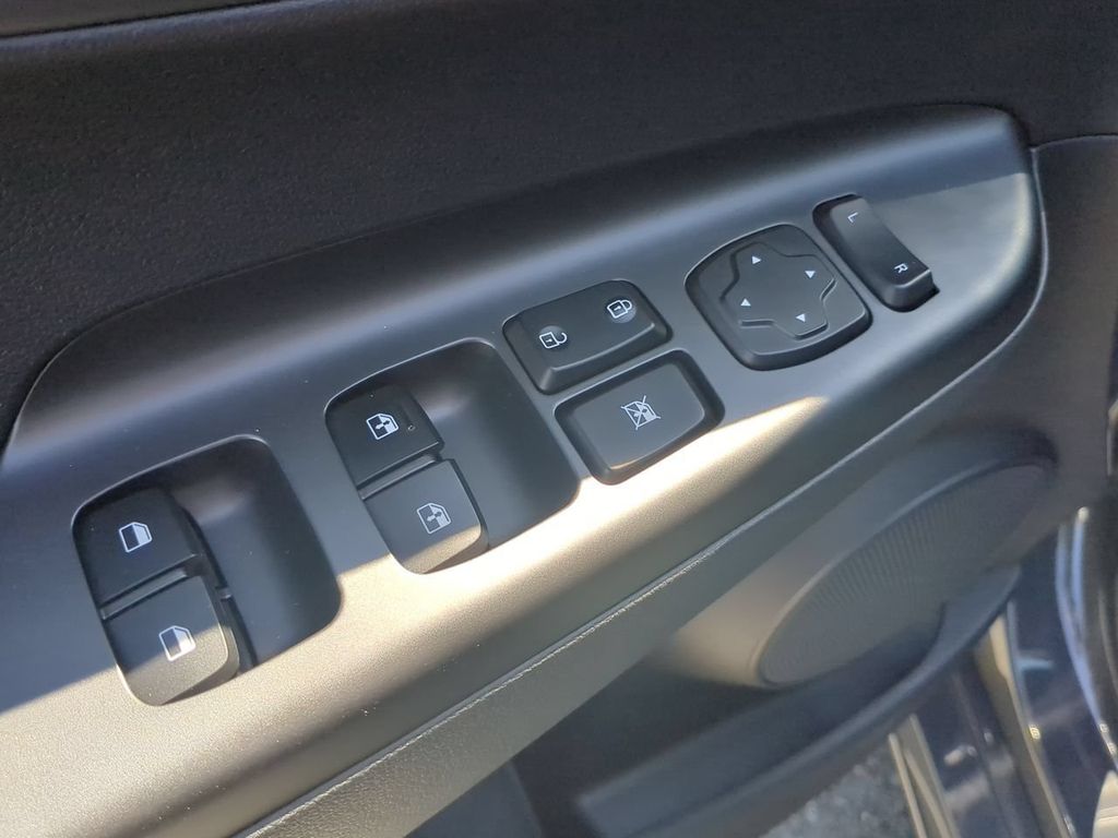 2023 Hyundai Kona N Line - Photo 11