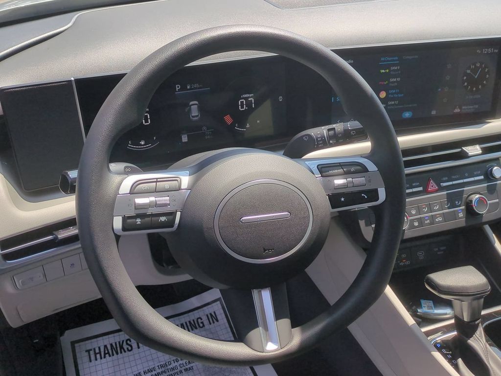 2026 Hyundai Tucson SE - Photo 13