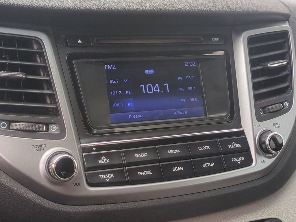 2018 Hyundai Tucson SE - Photo 18