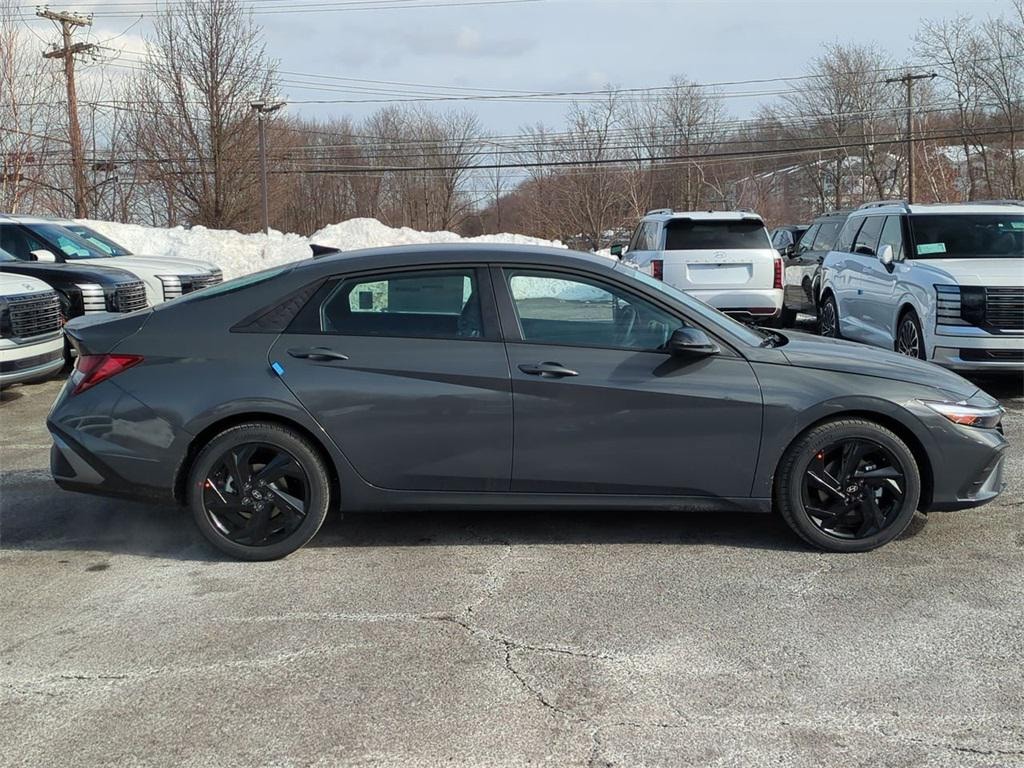 New 2026 Hyundai Elantra SEL Sport Sedan