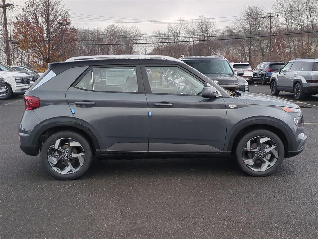 2026 Hyundai Venue SEL photo 2