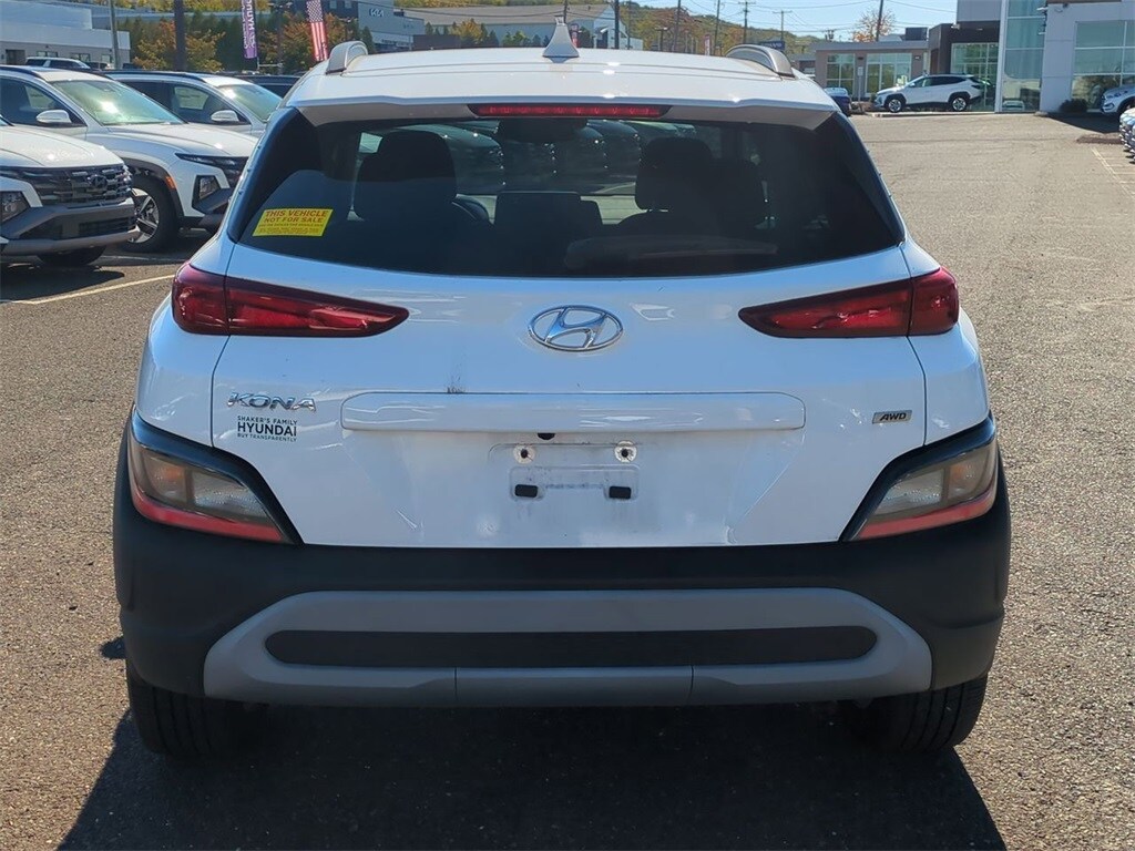 2023 Hyundai Kona SEL photo 3