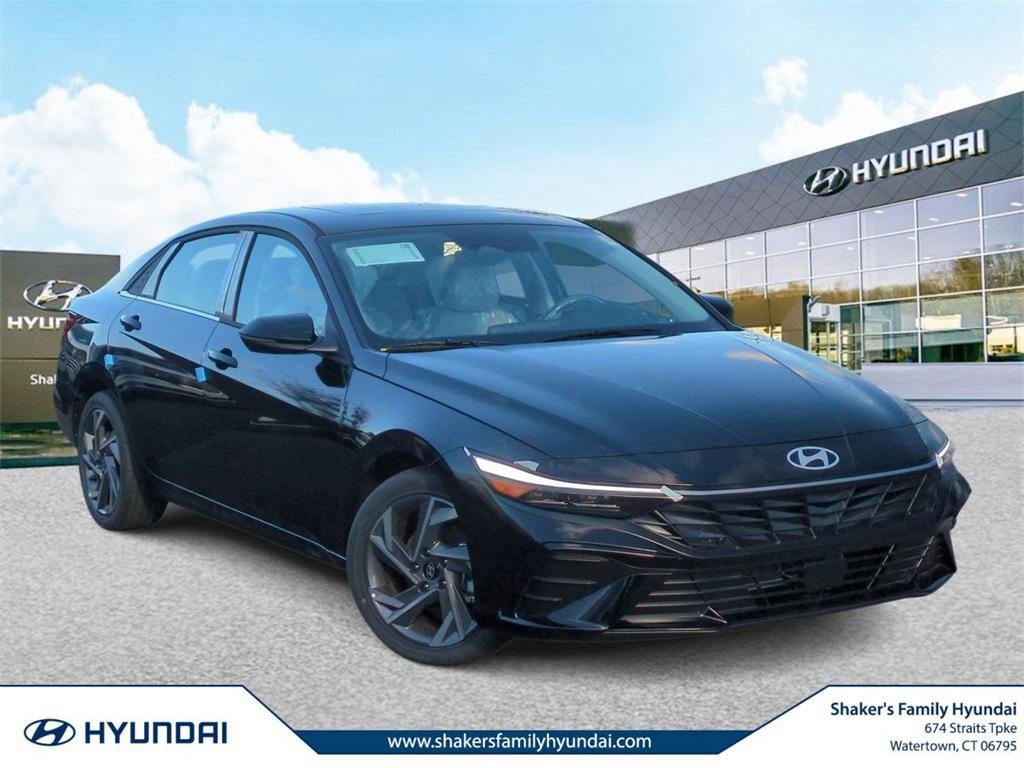 New 2025 Hyundai Elantra Limited Sedan