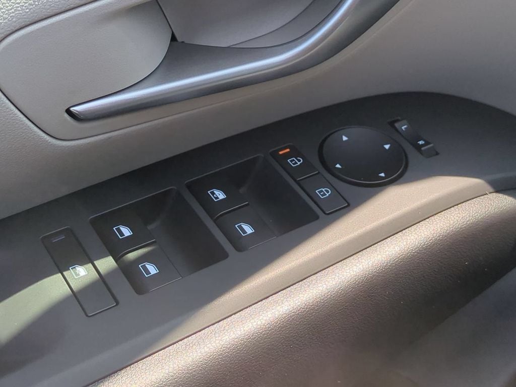 2026 Hyundai Tucson SE - Photo 11