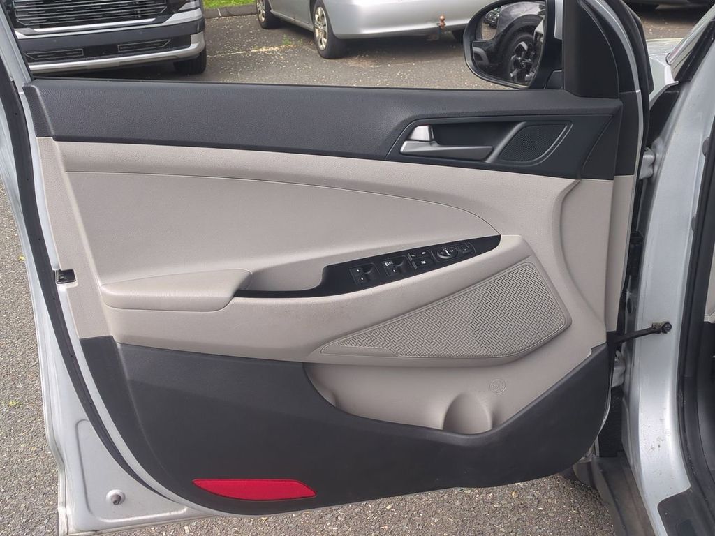 2018 Hyundai Tucson SE - Photo 10