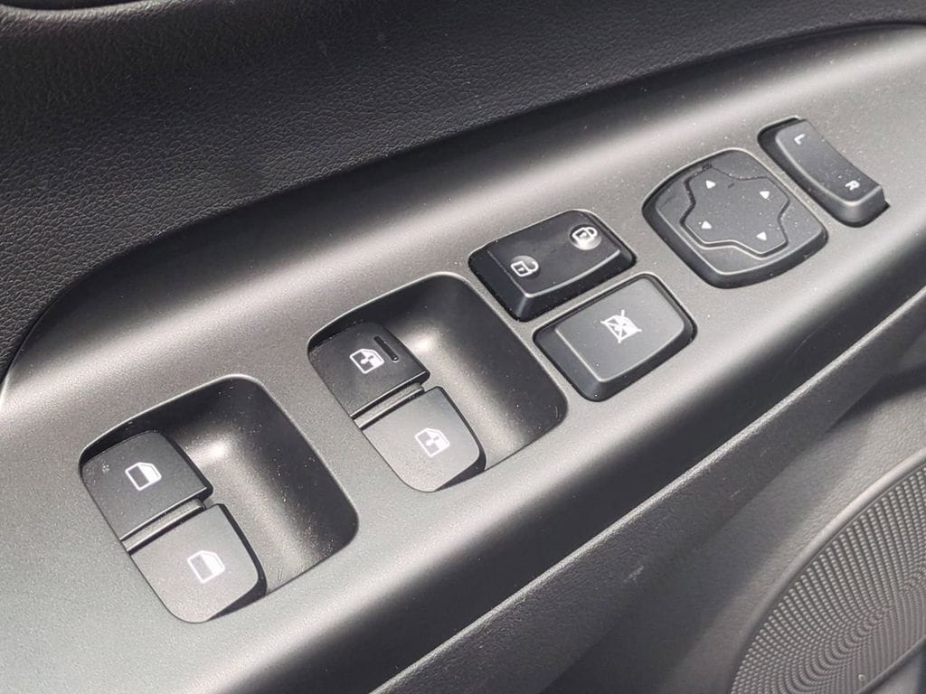 2023 Hyundai Kona SEL - Photo 11