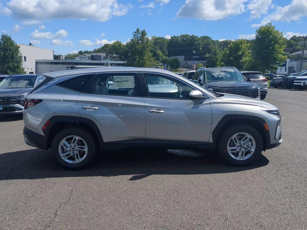 New 2026 Hyundai Tucson SE AWD SUV