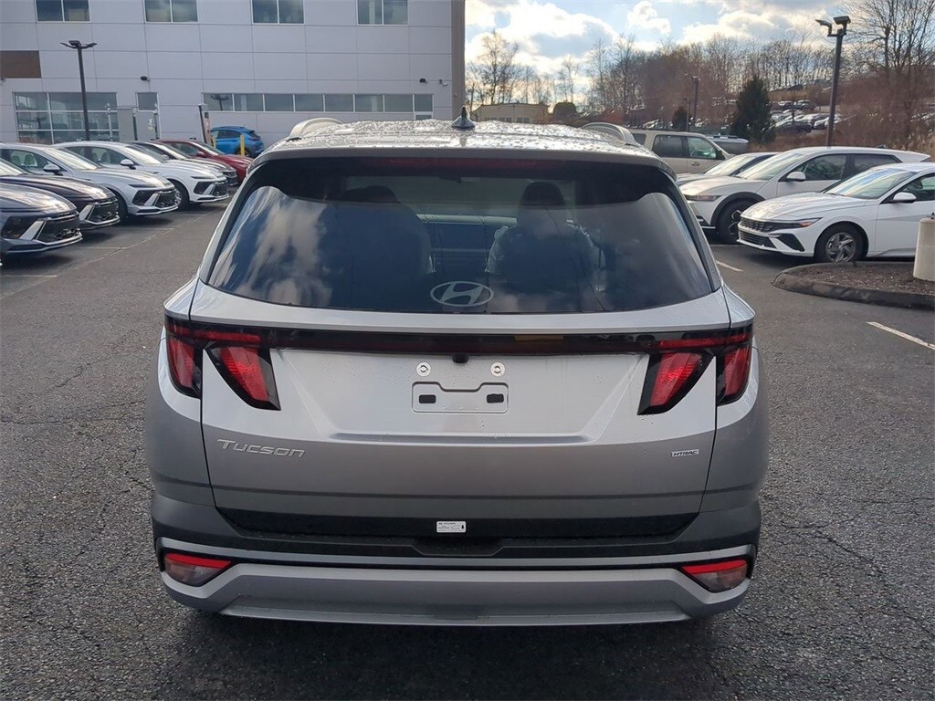 2025 Hyundai Tucson SEL photo 2