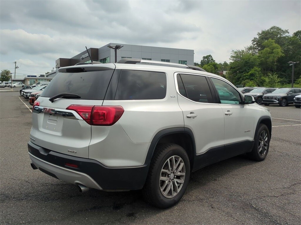 2019 Gmc Acadia SLT photo 3