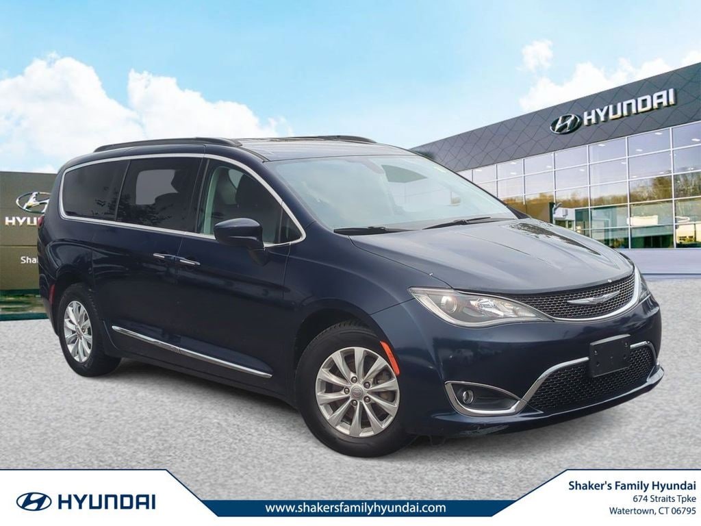 Used 2017 Chrysler Pacifica Touring-L Van