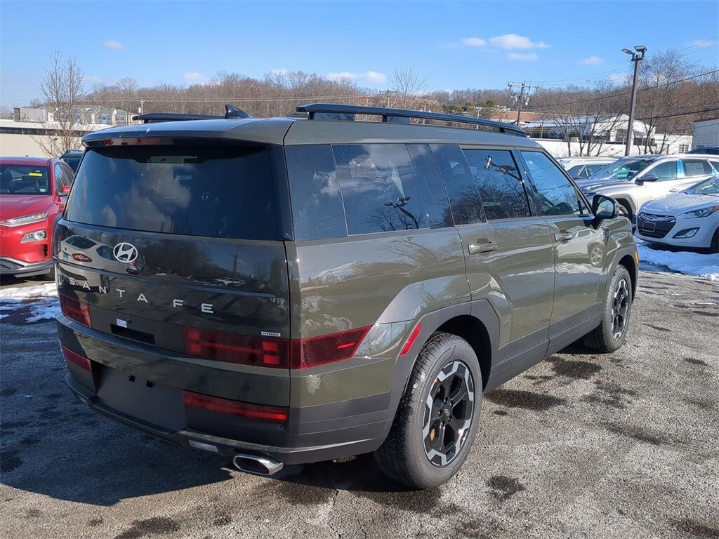 2025 Hyundai Santa Fe SEL photo 3