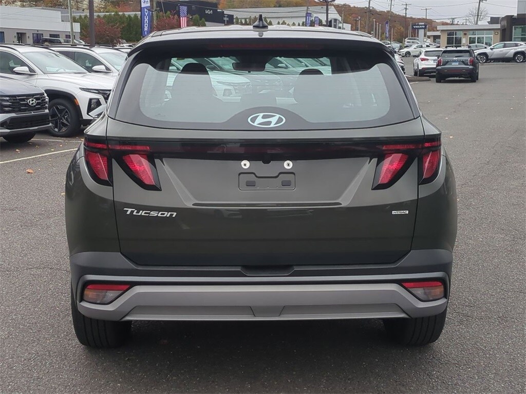 2025 Hyundai Tucson SE photo 2