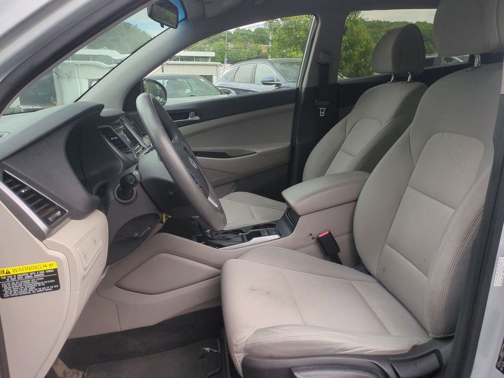 2018 Hyundai Tucson SE - Photo 20