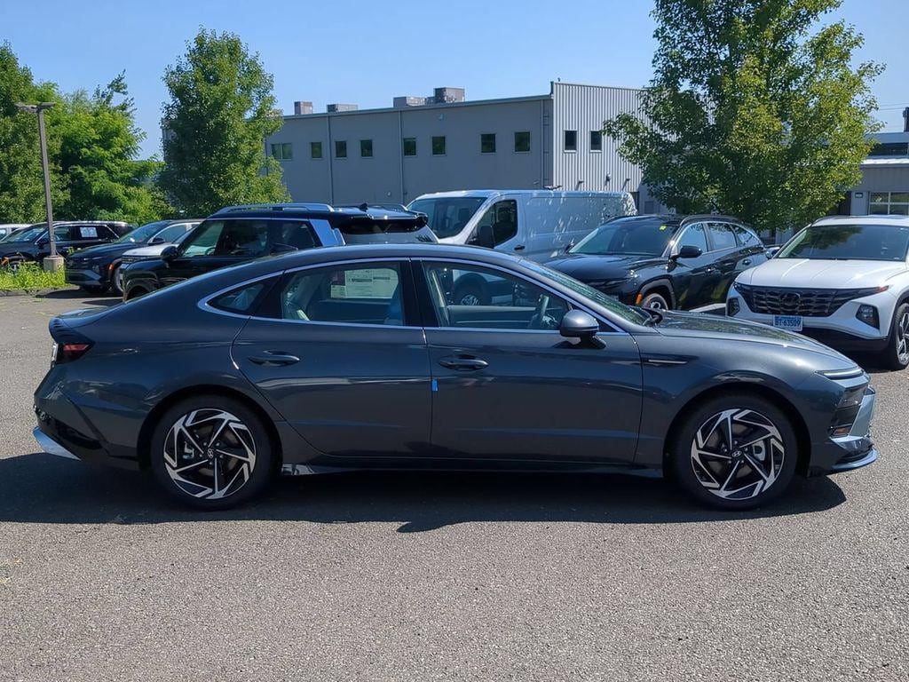 New 2026 Hyundai Sonata SEL Sport Sedan