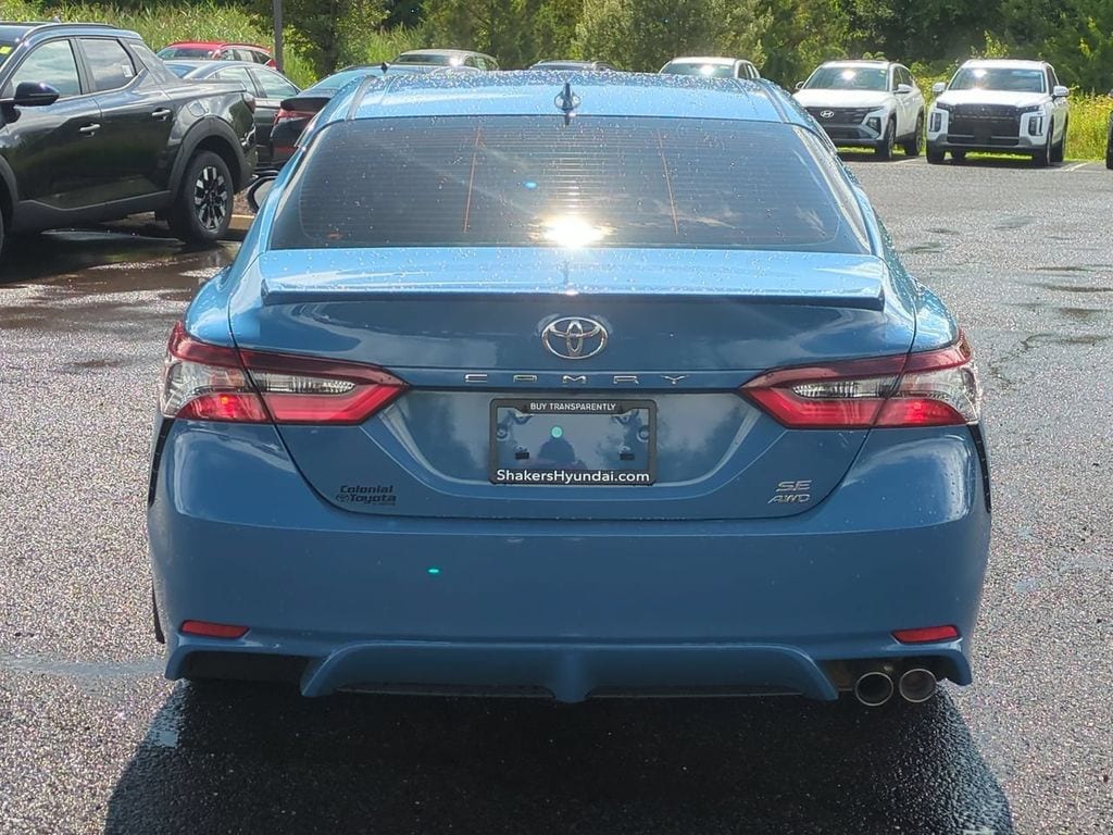 2024 Toyota Camry SE - Photo 4