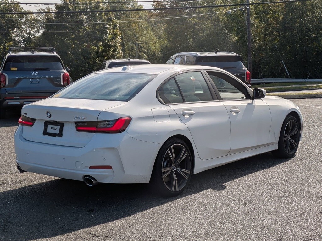 2023 Bmw 330i xDrive Sedan photo 2