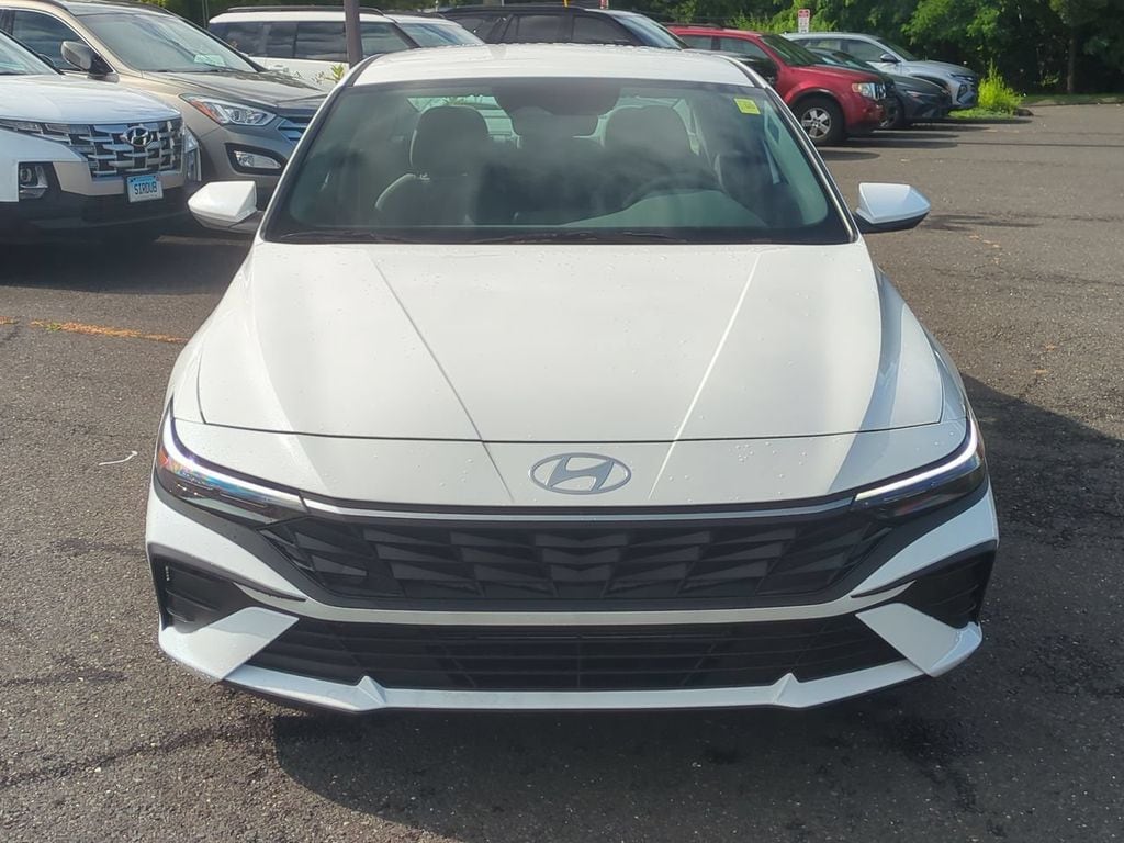 2026 Hyundai Elantra SE - Photo 8