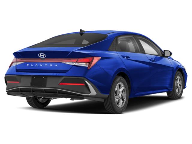 2026 Hyundai Elantra SE photo 3