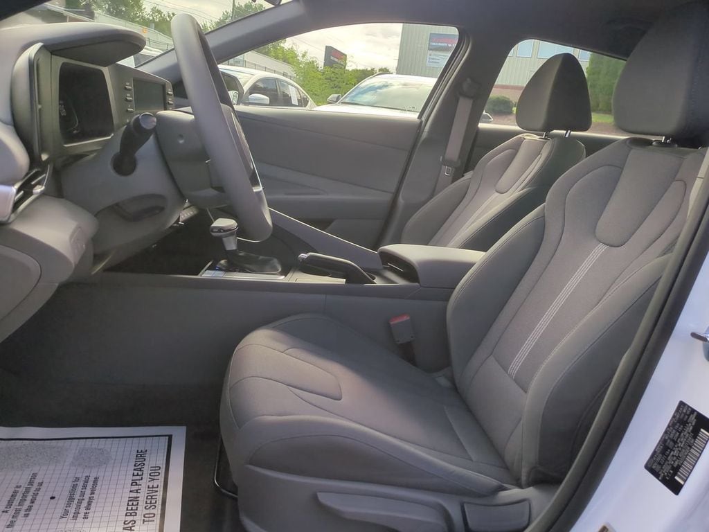 2026 Hyundai Elantra SE - Photo 20