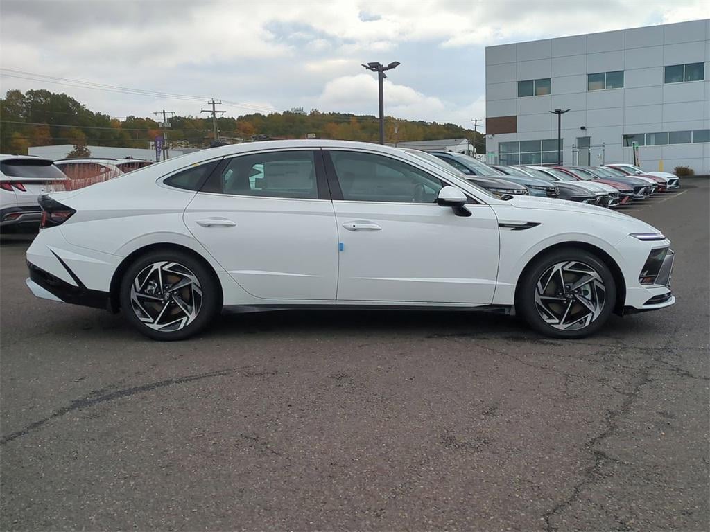 New 2026 Hyundai Sonata SEL Sport Sedan