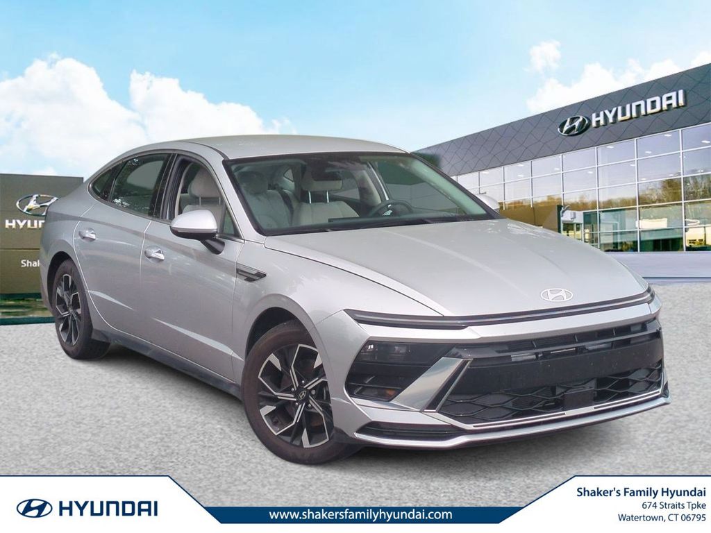 2025 Hyundai Sonata SEL's photo