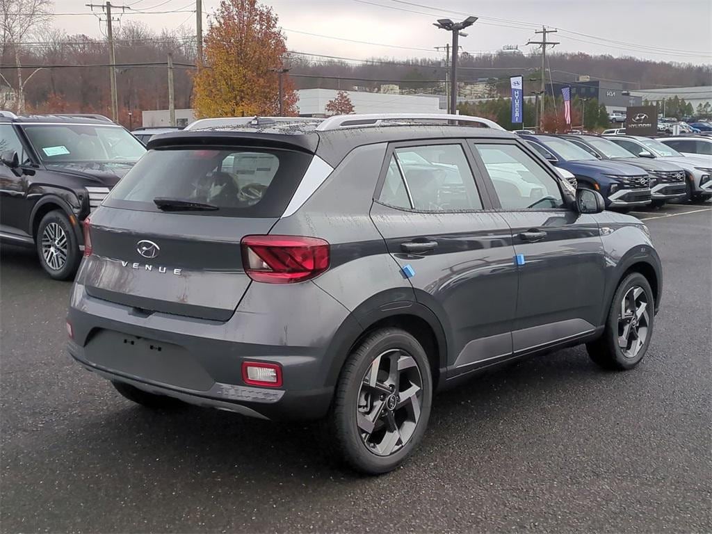New 2026 Hyundai Venue SEL SUV